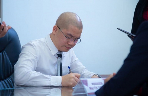 Bắt giam Chủ tịch Công ty Địa ốc Alibaba Nguyễn Thái Luyện